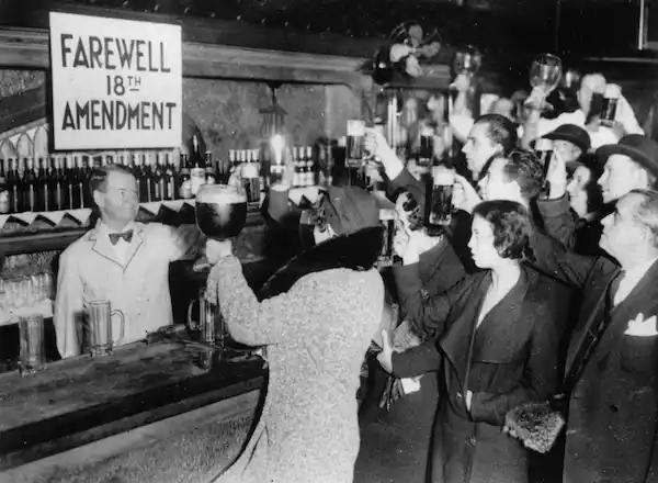 Época de la prohibición en la historia del bar