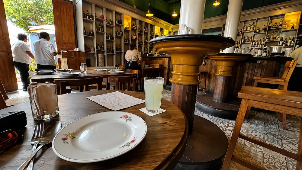 Isolina Taberna Peruana