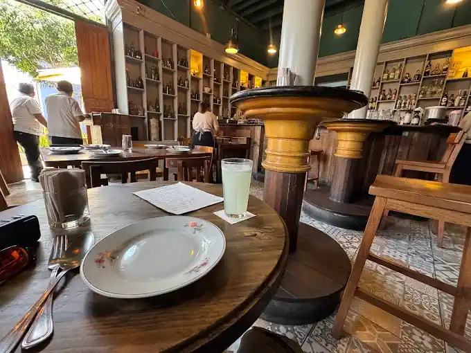 Isolina Taberna Peruana