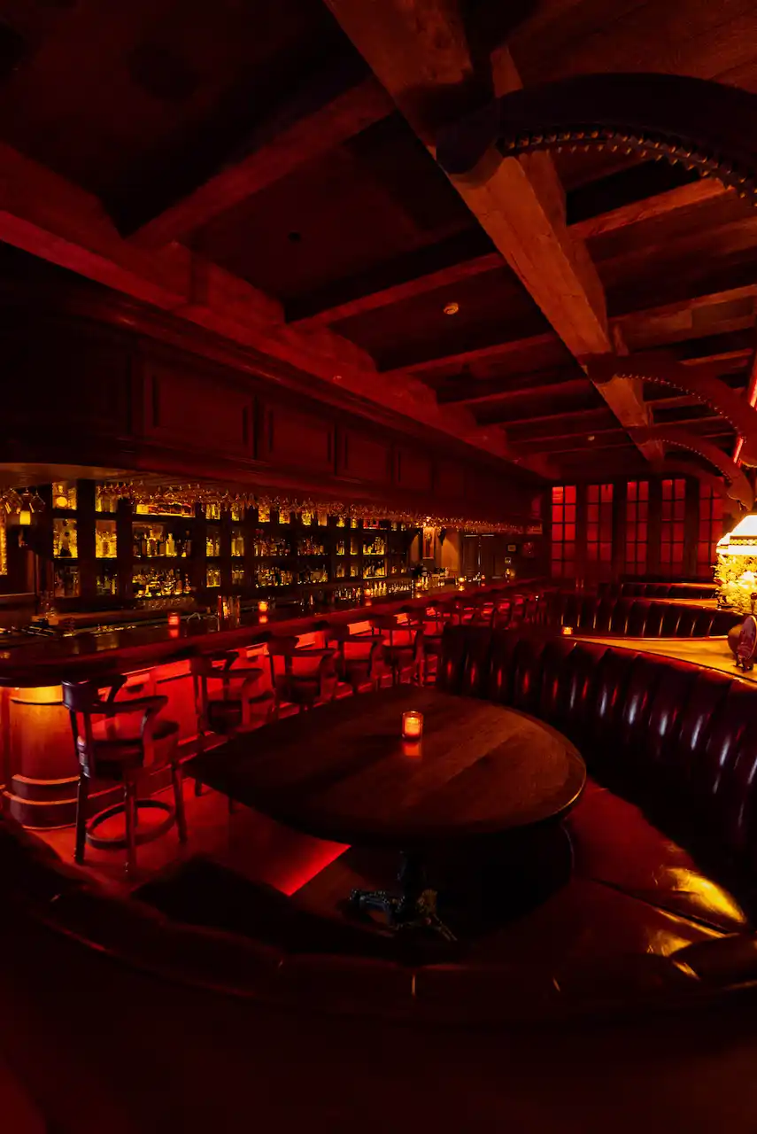 Bar speakeasy en Lima Miraflores